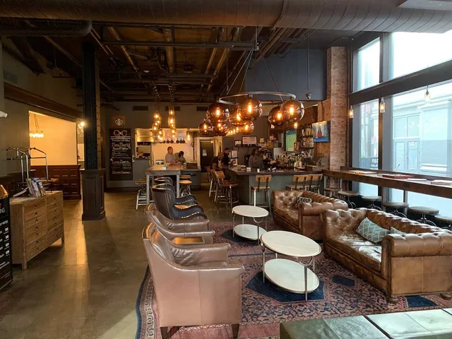 Gumbo & Good Vibes | Tammy the Bartender Shines 🌟🍲