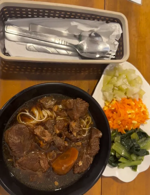 Taiwan Cafe, Hidden in Rain—A Laid-Back Owner’s Homestyle Flavors Keep