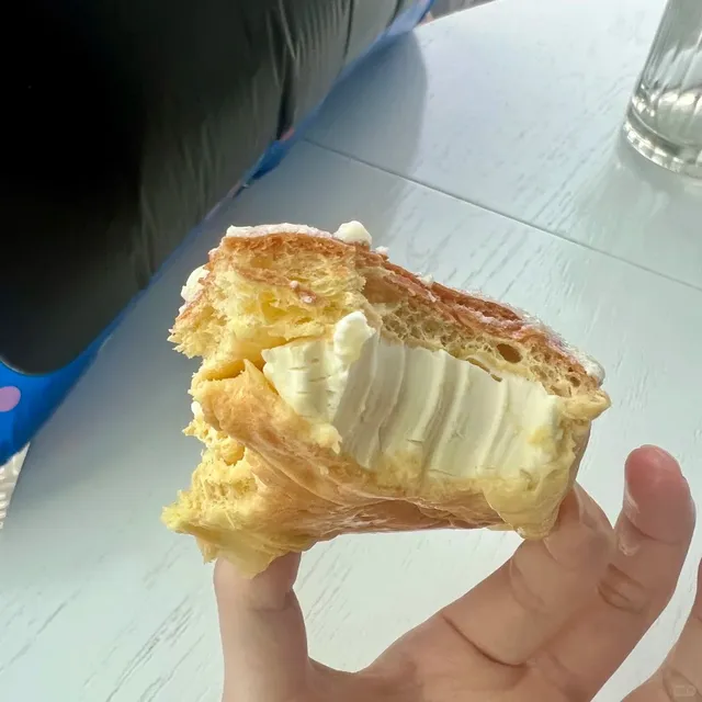 Did you know Seattle has this AMAZING cheese roll?