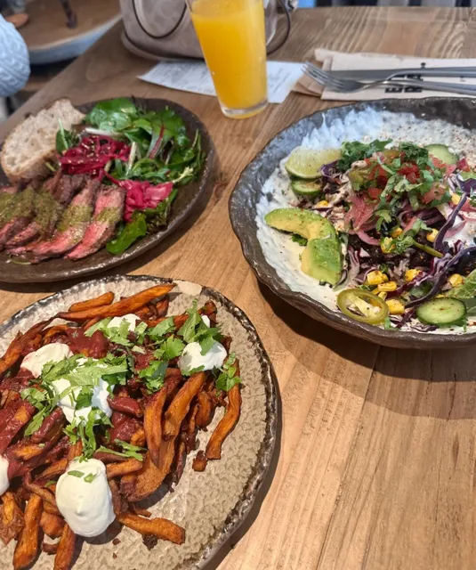 Valent | Healthy and beautiful meals for 13 euros per person