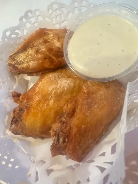 Los Angeles | Two Different, Equally Fascinating Seafood Spots