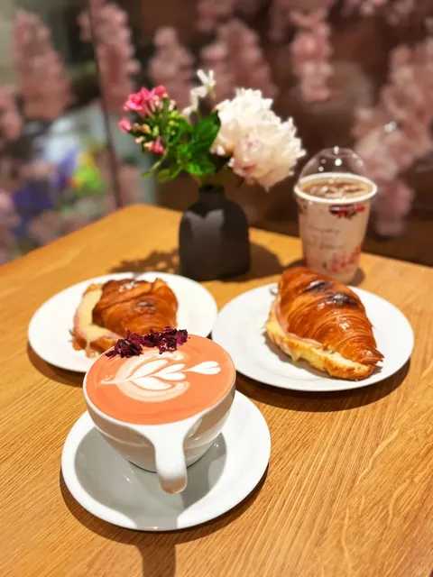 New York's Breathtaking Cafés | Worth Crossing the Entire Manhattan