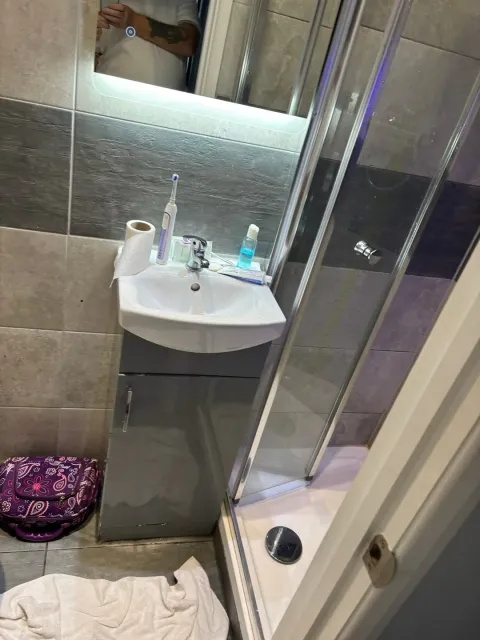 💰 Budget Hotel with Amazing Staff & Super Clean! 