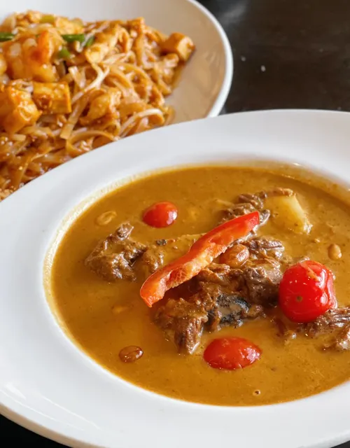 Kingston Food Exploration | What to Eat in a Culinary Desert