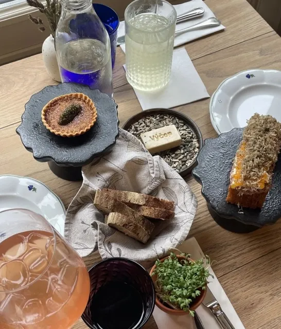 🇨🇿 Prague’s Hidden Gem: A Michelin-Worthy Local Bistro