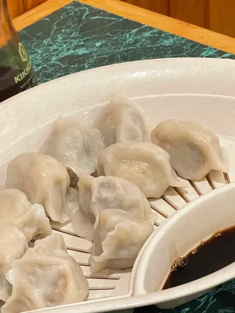 Eating Through 100 Boston Restaurants with My Boyfriend [45/100]