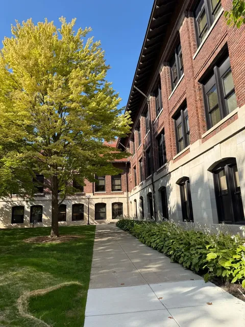 ☀️ Day 2 in Umich | Just the Right Amount of Sun & Chill 🌿