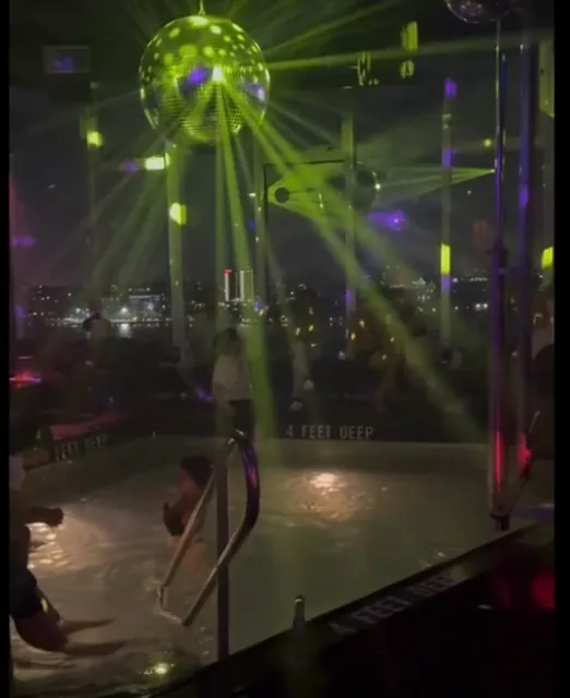 New York Rooftop + Club: 12 Hours at Le Bain 🌟