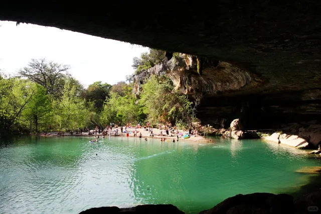 🏝 Austin’s Barton Springs Pool: A Natural Oasis or Future Back Pain?