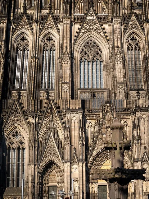 🇩🇪 Cologne Cathedral: 157m of Jaw-Dropping Grandeur! 😱⛪️