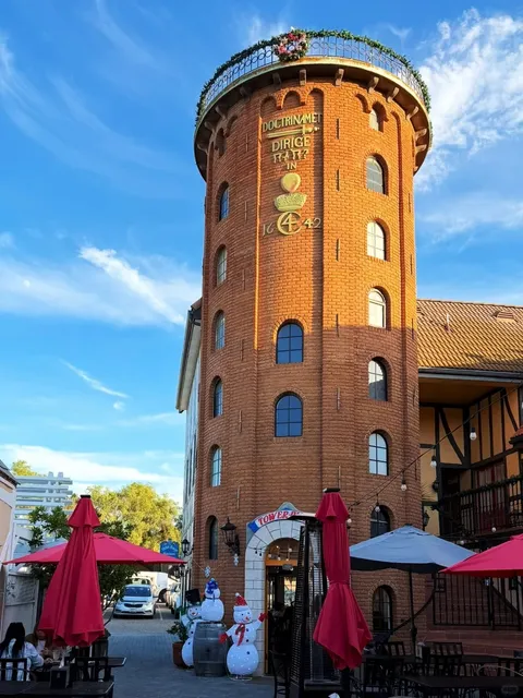 Just 2 Hours from LA 🇩🇰✨