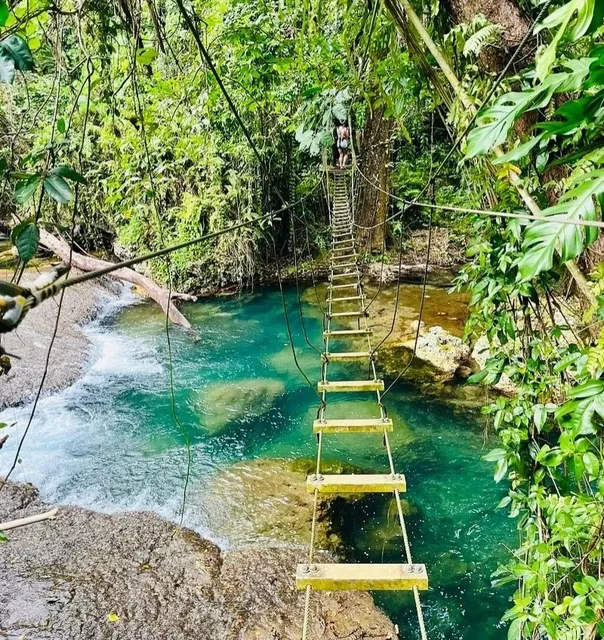 🇻🇺 Port Vila Travel Truths: "Visit Once & Check the Box!" ✨