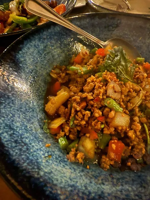 ​​🇨🇦 Vancouver's Hidden Gem: Yale Town's 4.6🌟 Thai Food Haven! 🍛✨​