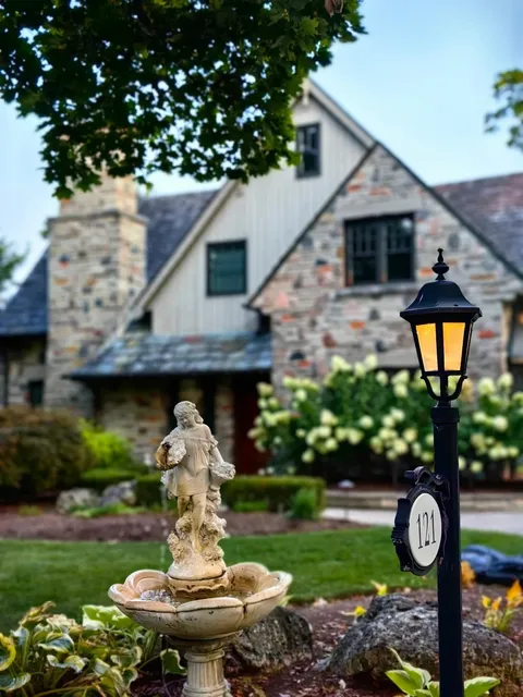 🇨🇦 A Stroll Through Waterloo-Kitchener Streets 🚶‍♂️🍂