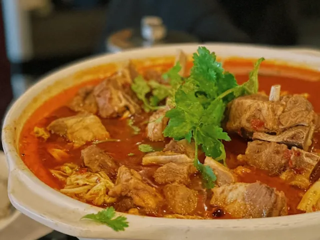 A qualified Cantonese restaurant in Sichuan cuisine