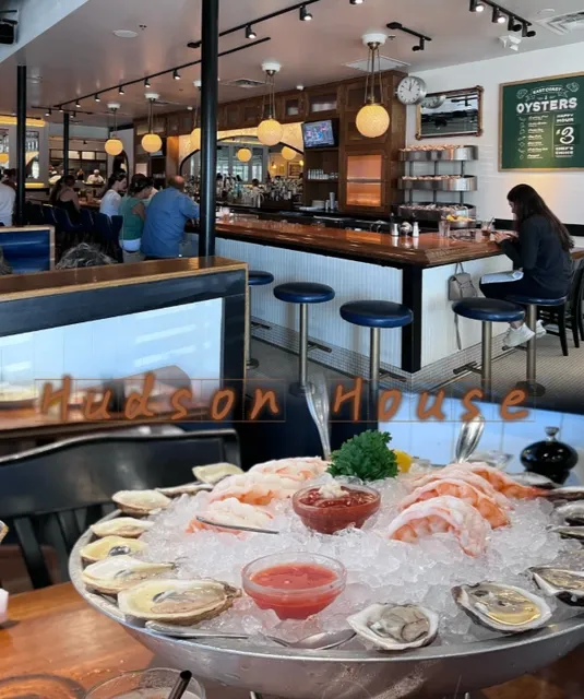 Dallas Dining 🎈 | A Cozy Oyster Place 🦪