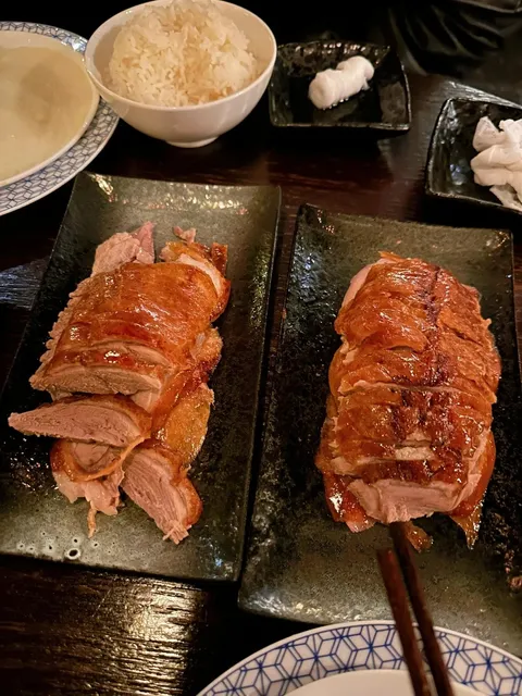 🇨🇦 Vancouver Foodie Alert: Mott32 - Worth the Splurge?! 🦆✨