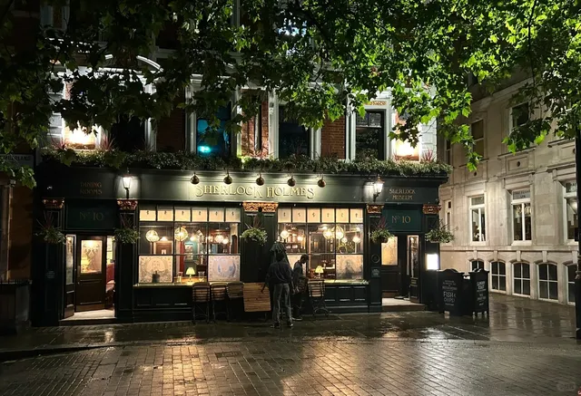 🇬🇧 Exploring London: Buckingham Palace → Whitehall