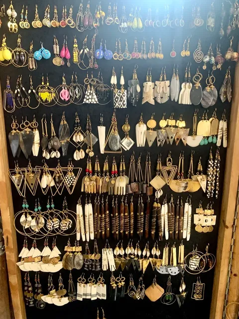 🇰🇪 Nairobi's Maasai Market: A Shopper's Paradise!