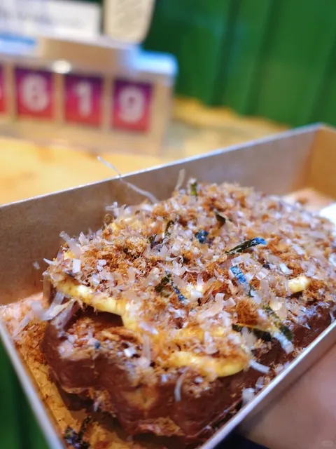 New York | Matcha Time! Tried the New Mochi Waffle 🧇