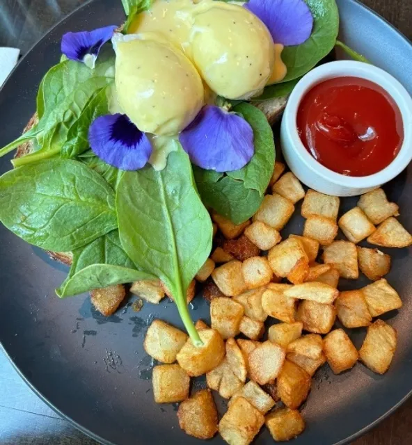 A Perfect Blend of Food and Ambiance