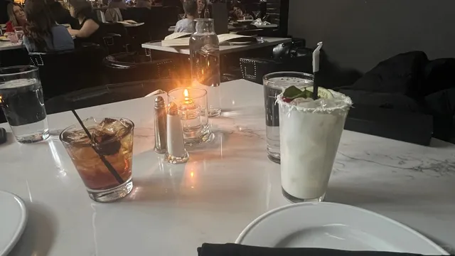 🇺🇸 Rochester Italian Review | Monroe's Restaurant 🍝🍹