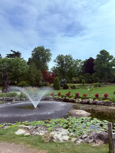 ☁️ Oakville is Perfect for a Cloudy Day Getaway!