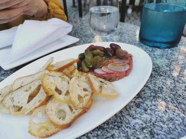 Ottawa French Gem: Social Restaurant & Lounge 🌟Address: 537 Sussex Dr