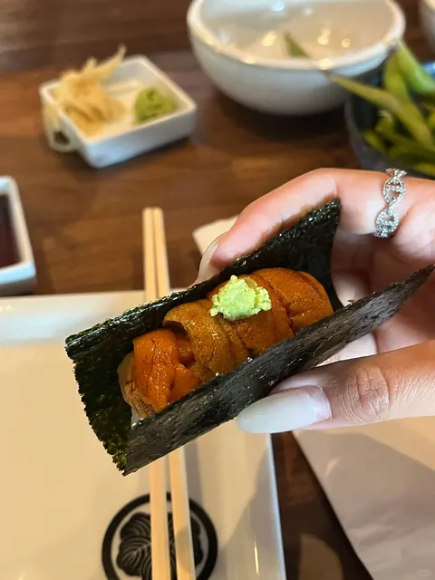 An Amazing Hand Roll & Yakitori Spot in LA—Saijo 🍢🍣  