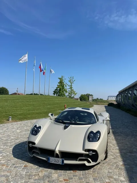 Guide to Supercar Factories in Modena, Italy 🚗💨