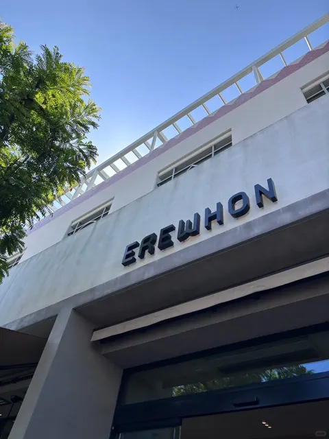 🇺🇸 LA’s Trendiest Supermarket Visit 🛒✨