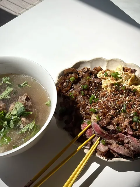 LA Home Cooking & Takeout Bites – Comfort in a Bowl! 🍚🏡