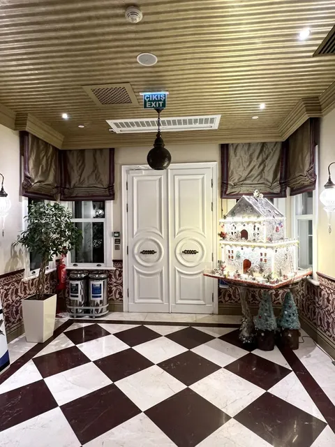 🇹🇷 Istanbul’s PERFECT Hotel: 1min to Istiklal Street! 🏨✨