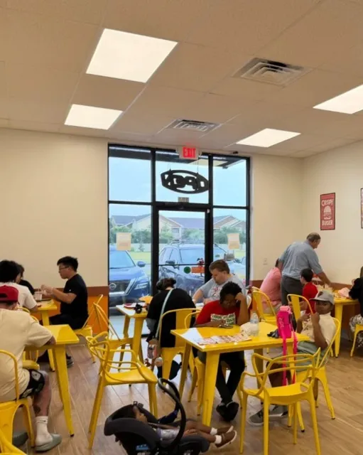 🍗 Crispy Burger | SCAD Savannah's Go-To for Crispy Fried Chicken