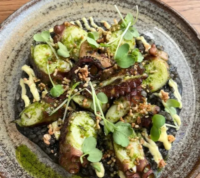 🧵 Common Thread | A Tapestry of Refined, Globally-Inspired Flavors