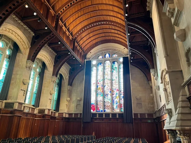 Christchurch's Hidden Beauty Lies in This Perfect Citywalk Route 🌿✨