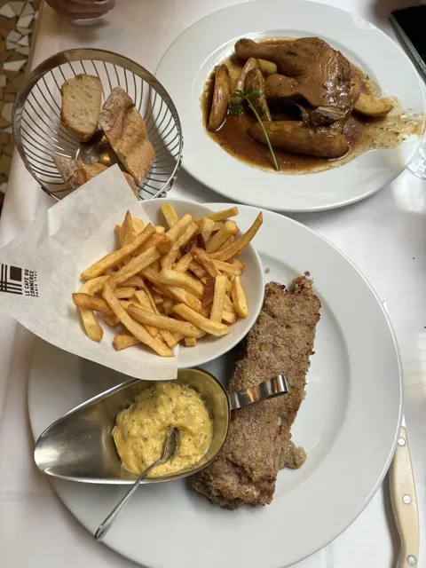 Centennial French Restaurant - Cafe du commerce