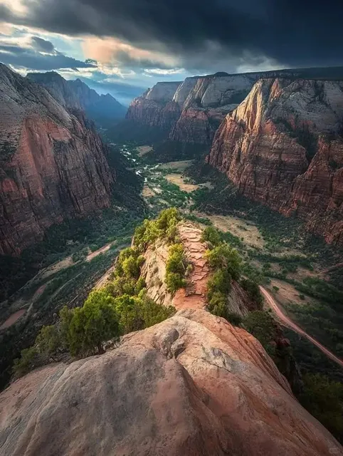 🌄✨ Zion National Park: Utah's Ancient Canyon Masterpiece 