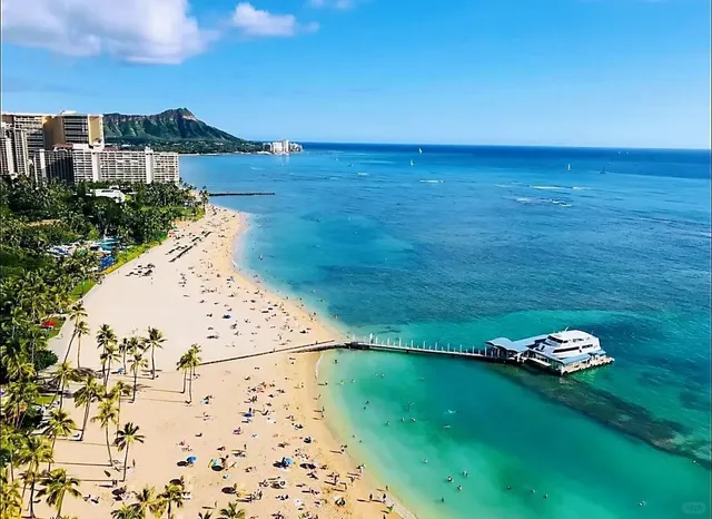 🌺 Hawaii Hotel Bliss: Day 159’s Ultimate Chill 🍹🌙