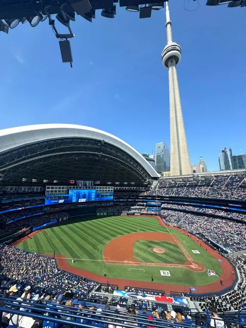 📍 [Toronto Weekend: Baseball⚾ + Racing🏎 + Rib Fest🍖]
