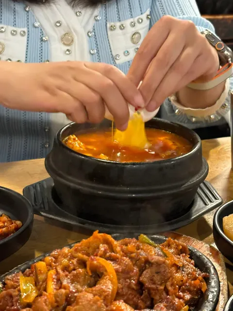 ✨ Seattle Foodie Finds | UW Korean Cuisine | Korean Tofu House