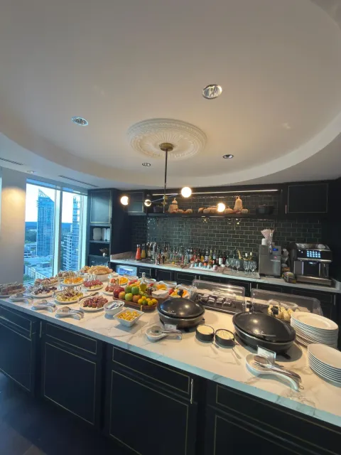 A Wonderful Day-Cation Getaway! 🏨✨