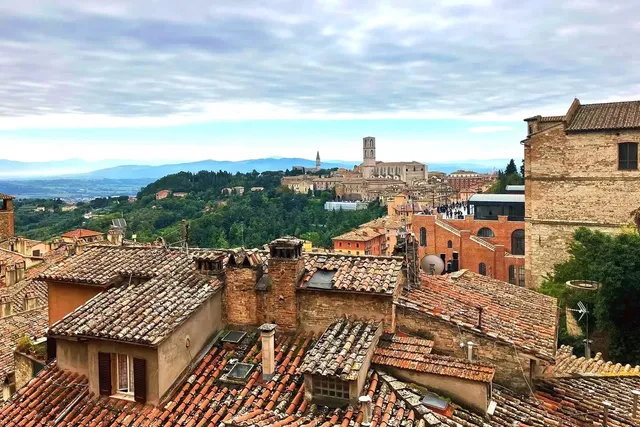 🇮🇹 Venetian Floors in Perugia? Noble Palaces’ Exotic Aesthetic