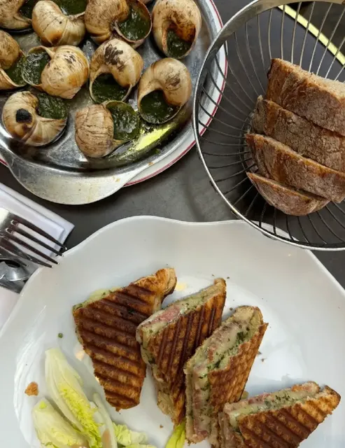 Affordable French Eats in Paris | Student-Approved Picks! 🇫🇷🍽️