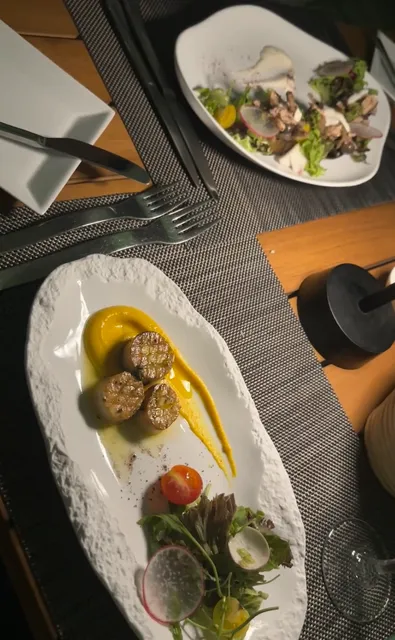  Is ROMA Restaurant tricking tourists into eating mushrooms? 🍄
