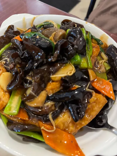 Ottawa's Golden Clock Restaurant: 20+ Years of Success for a Reason! ⏰