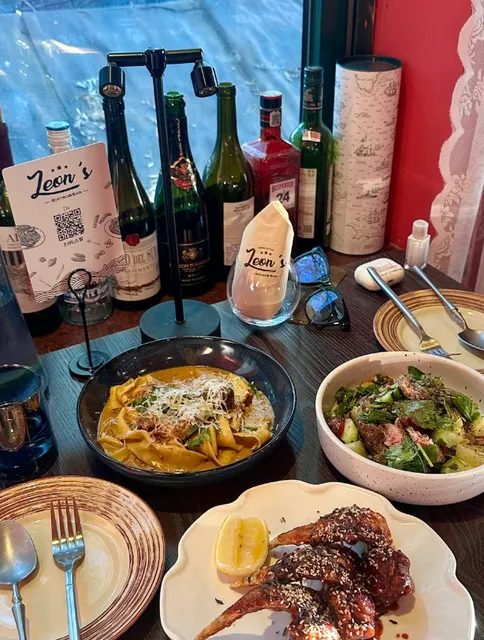 Savor Jackson Wang’s Favorite Pasta & Sip Wine 🍝