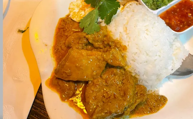 I'd run to Chinatown every week for this water spinach! 🥹