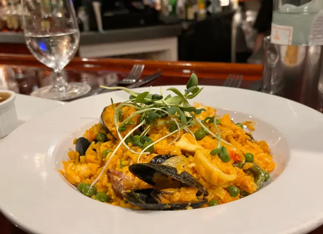 St. John Island | A Seafood Feast & Pearl Shopping Spree  