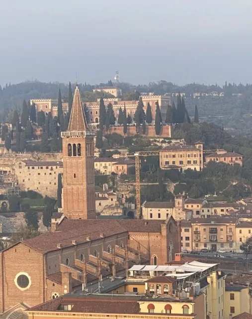 A Half-Day Trip to the Romantic City of Verona